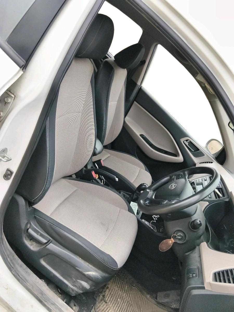 2014 Hyundai Elite i20 MAGNA 1.2, Petrol, Manual, 46,981 km, interior