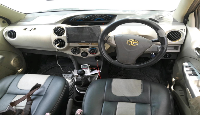 2014 Toyota Etios VD, Diesel, Manual, 88,088 km, interior