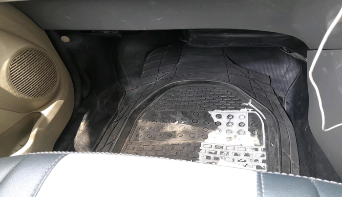 2014 Toyota Etios VD, Diesel, Manual, 88,088 km, interior