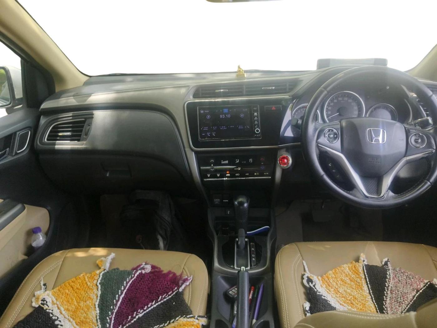 2017 Honda City 1.5L I-VTEC VX CVT, Petrol, Automatic, 1,22,095 km, interior