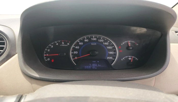 2017 Hyundai Grand i10 MAGNA U2 1.2 CRDI, Diesel, Manual, 1,35,912 km, interior