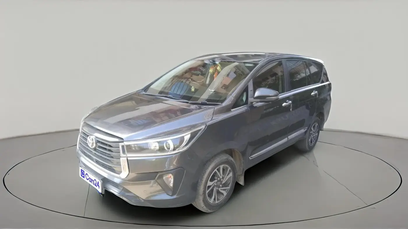 2021 Toyota Innova Crysta 2.4 VX 8 STR, Diesel, Manual, 1,19,000 km, exterior