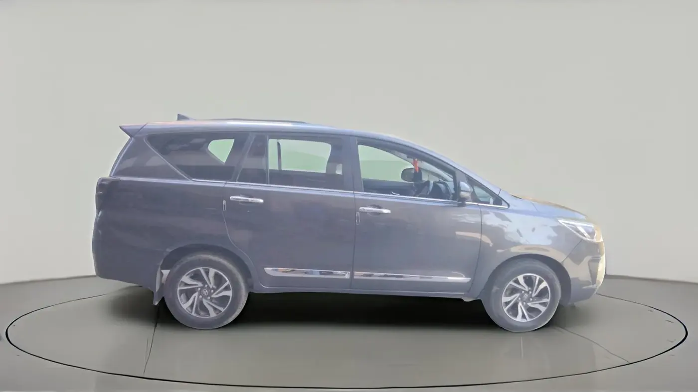 2021 Toyota Innova Crysta 2.4 VX 8 STR, Diesel, Manual, 1,19,000 km, exterior