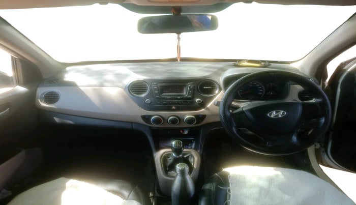 2014 Hyundai Grand i10 SPORTZ 1.2 KAPPA VTVT, CNG, Manual, 1,15,425 km, interior