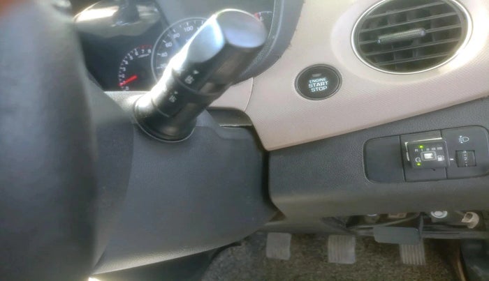 2014 Hyundai Grand i10 SPORTZ 1.2 KAPPA VTVT, CNG, Manual, 1,15,425 km, interior