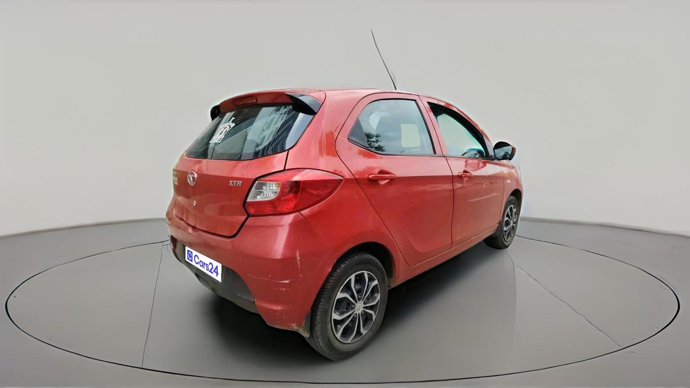 2017 Tata Tiago XTA PETROL, Petrol, Automatic, 77,563 km, exterior