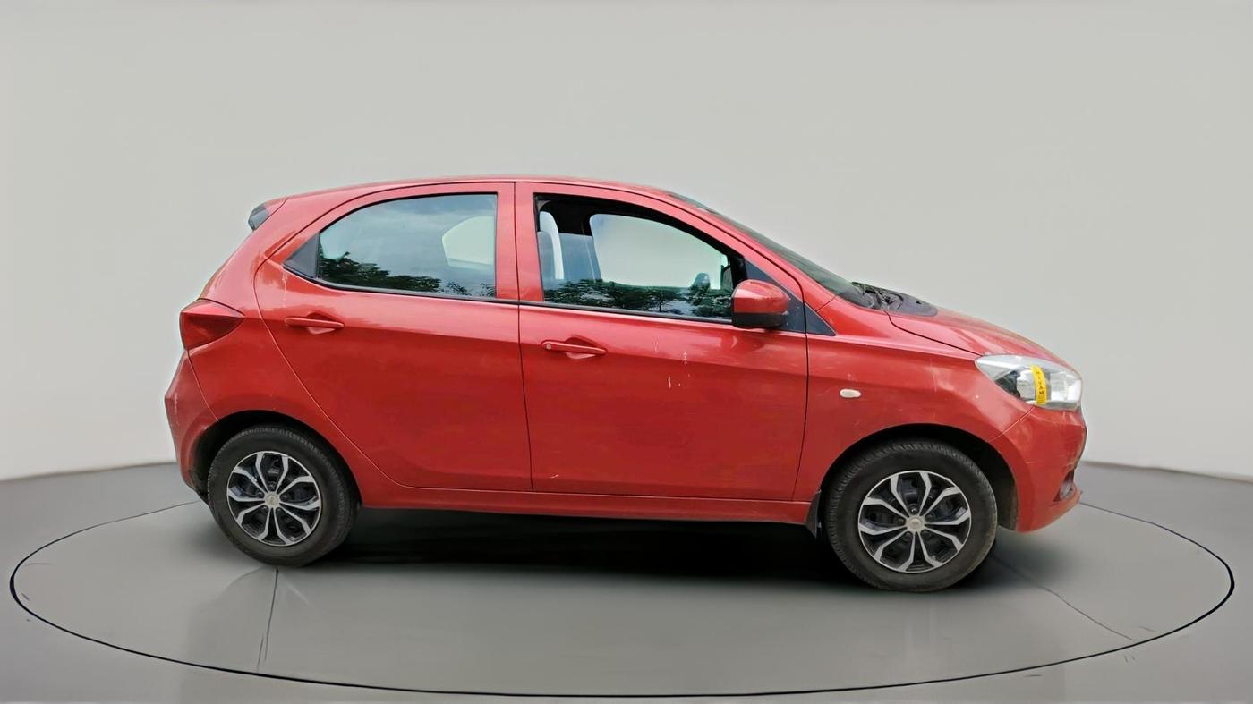 2017 Tata Tiago XTA PETROL, Petrol, Automatic, 77,563 km, exterior