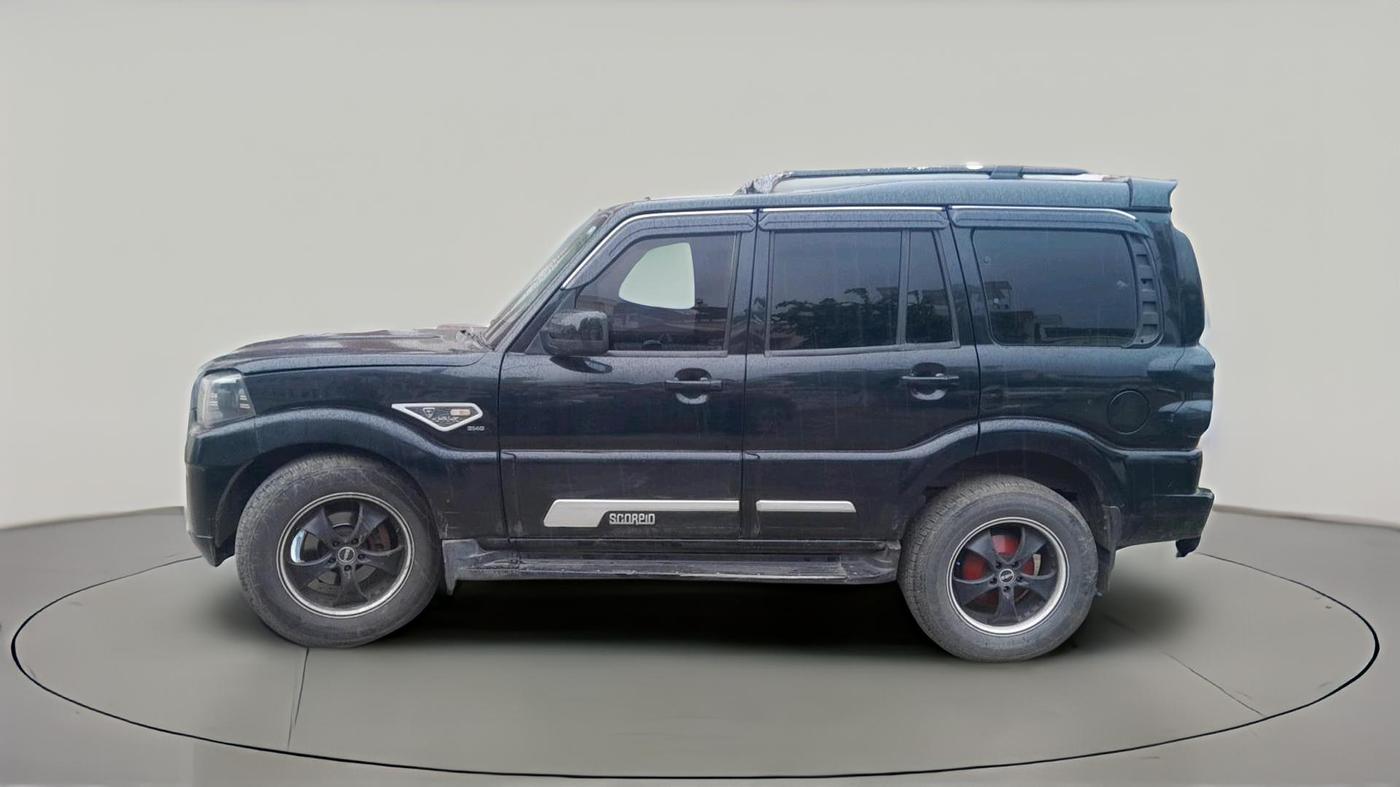 2018 Mahindra Scorpio S7, Diesel, Manual, 1,77,246 km, exterior