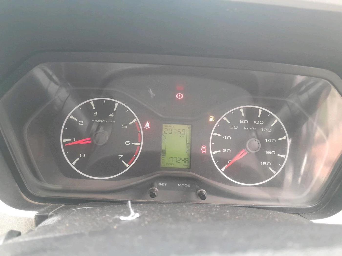 2018 Mahindra Scorpio S7, Diesel, Manual, 1,77,246 km, interior