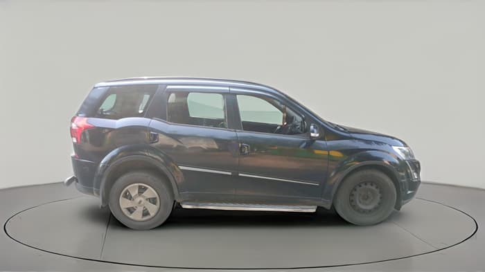 2020 Mahindra XUV500 W7, Diesel, Manual, 96,720 km, exterior