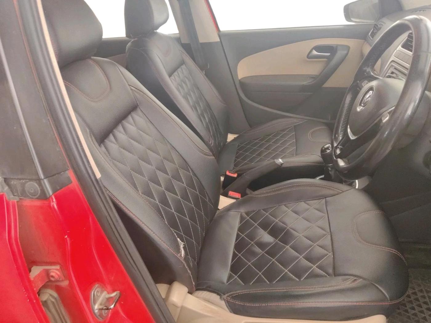 2015 Volkswagen Polo HIGHLINE1.5L, Diesel, Manual, 96,914 km, interior