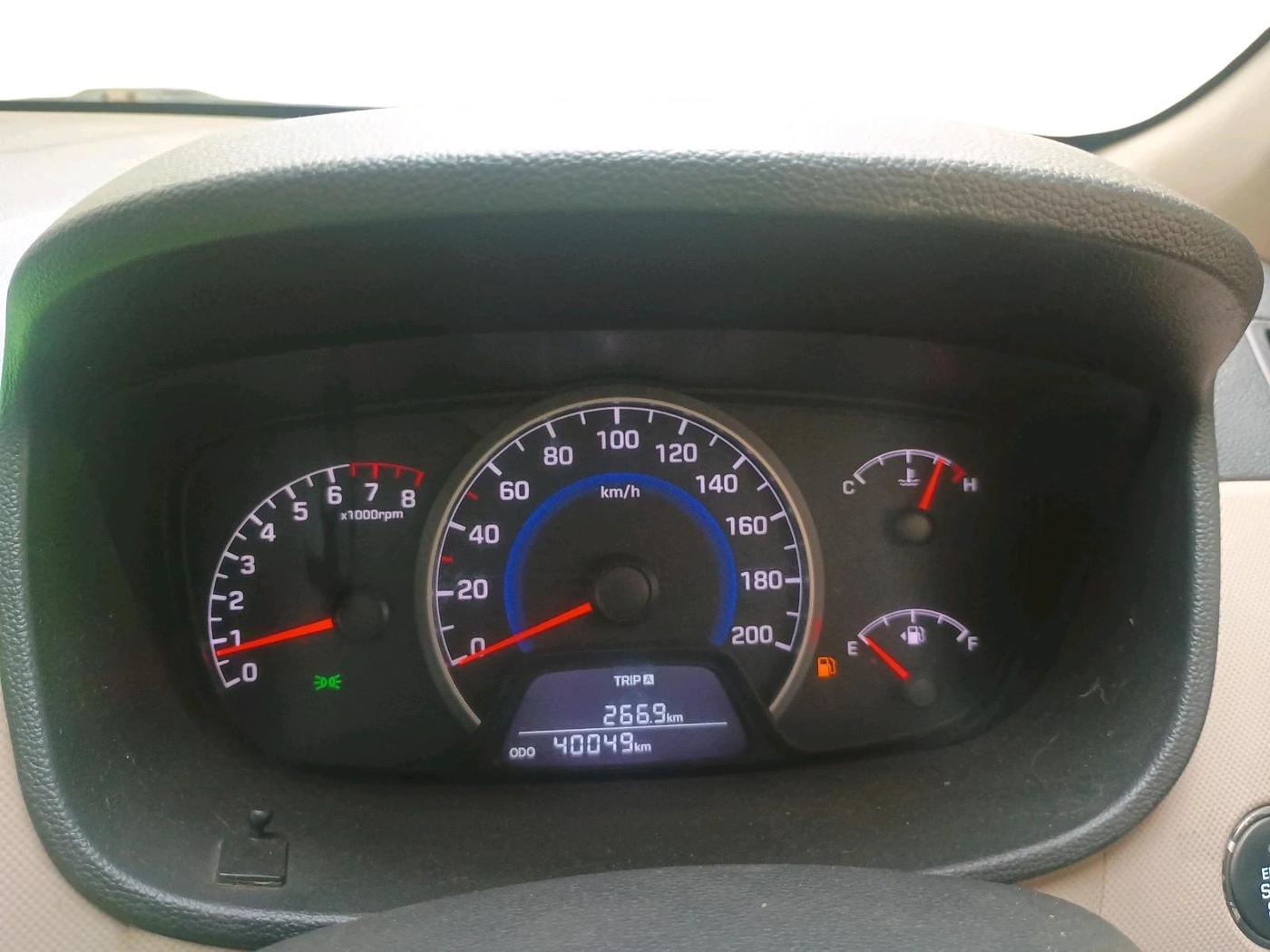 2014 Hyundai Grand i10 SPORTZ 1.2 KAPPA VTVT, CNG, Manual, 40,049 km, interior