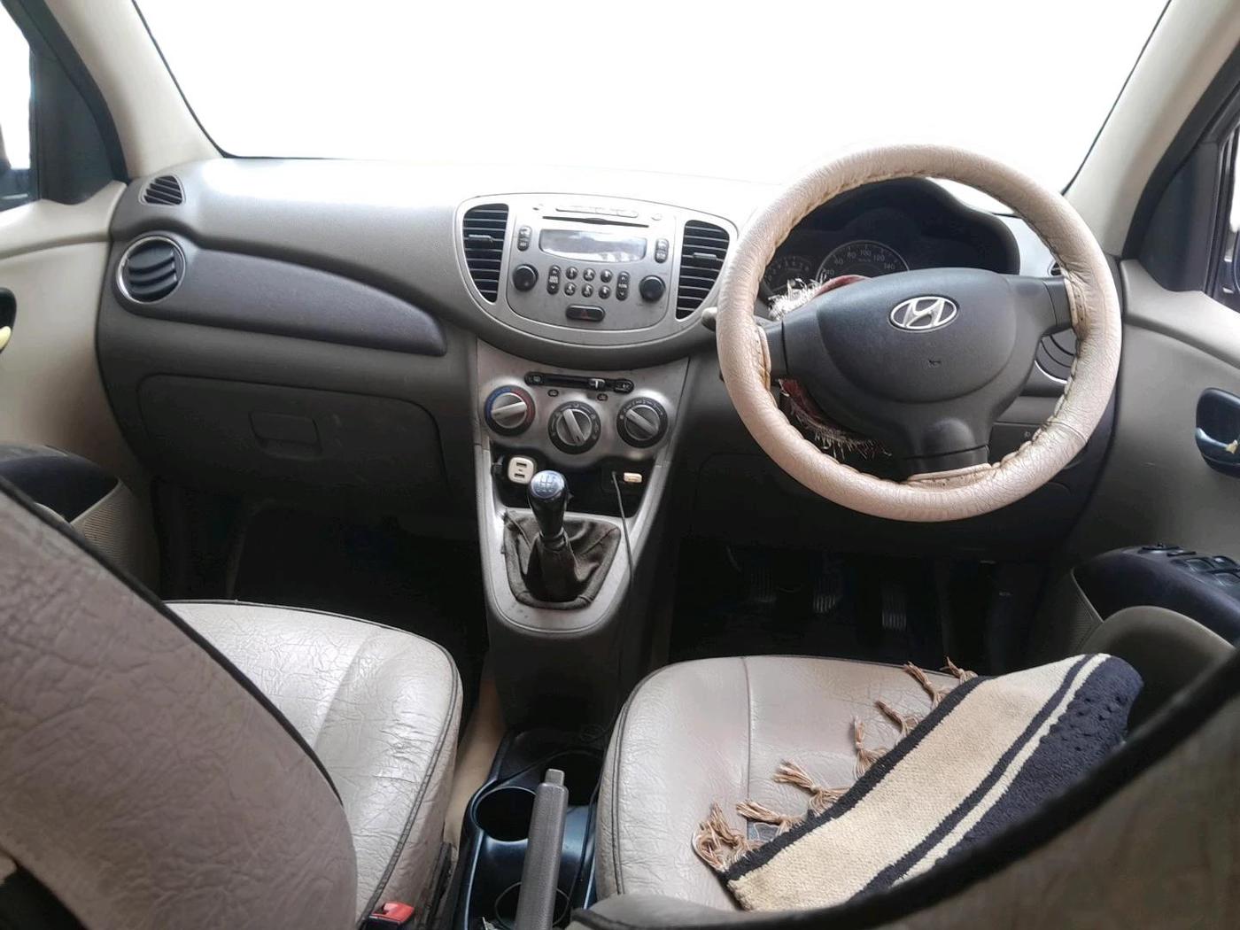 2013 Hyundai i10 SPORTZ 1.2, Petrol, Manual, 85,716 km, interior