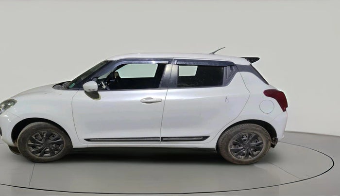 2020 Maruti Swift VXI, CNG, Manual, 75,584 km, exterior