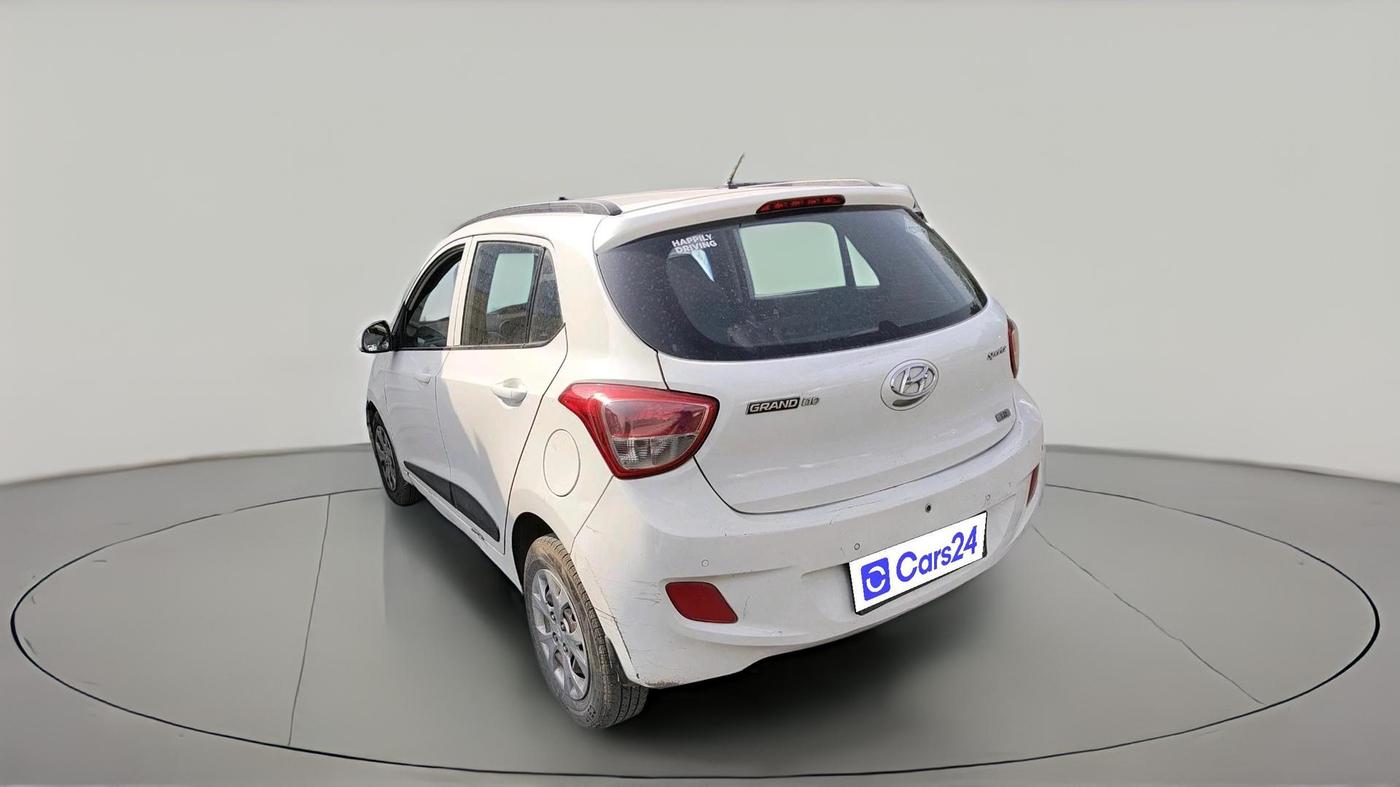 2016 Hyundai Grand i10 SPORTZ 1.2 KAPPA VTVT, CNG, Manual, 1,97,397 km, exterior