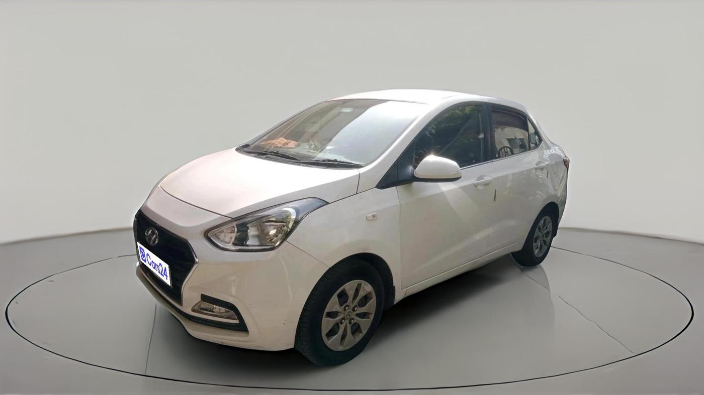 2018 Hyundai Xcent E+, CNG, Manual, 1,04,705 km, exterior