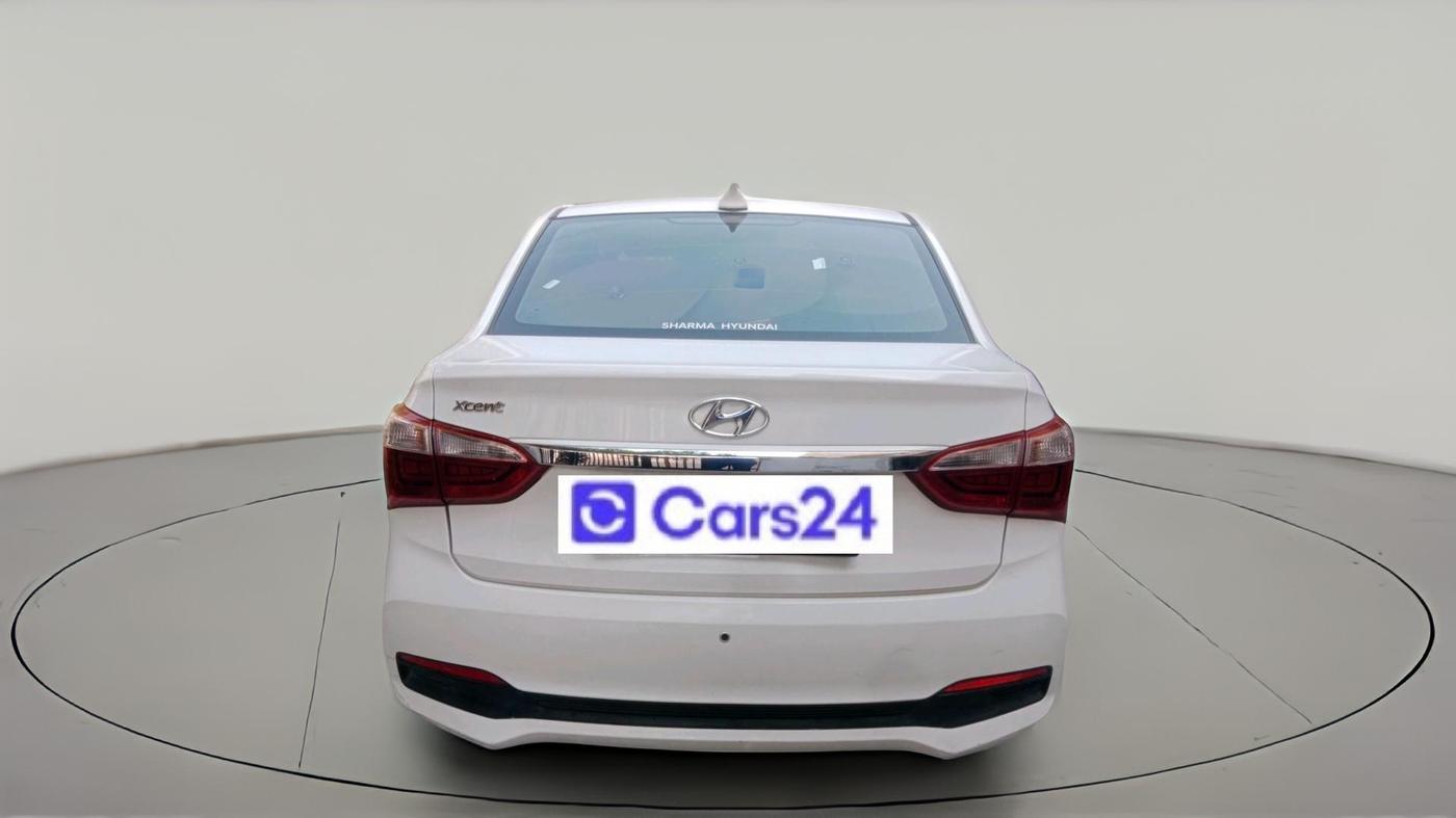 2018 Hyundai Xcent E+, CNG, Manual, 1,04,705 km, exterior