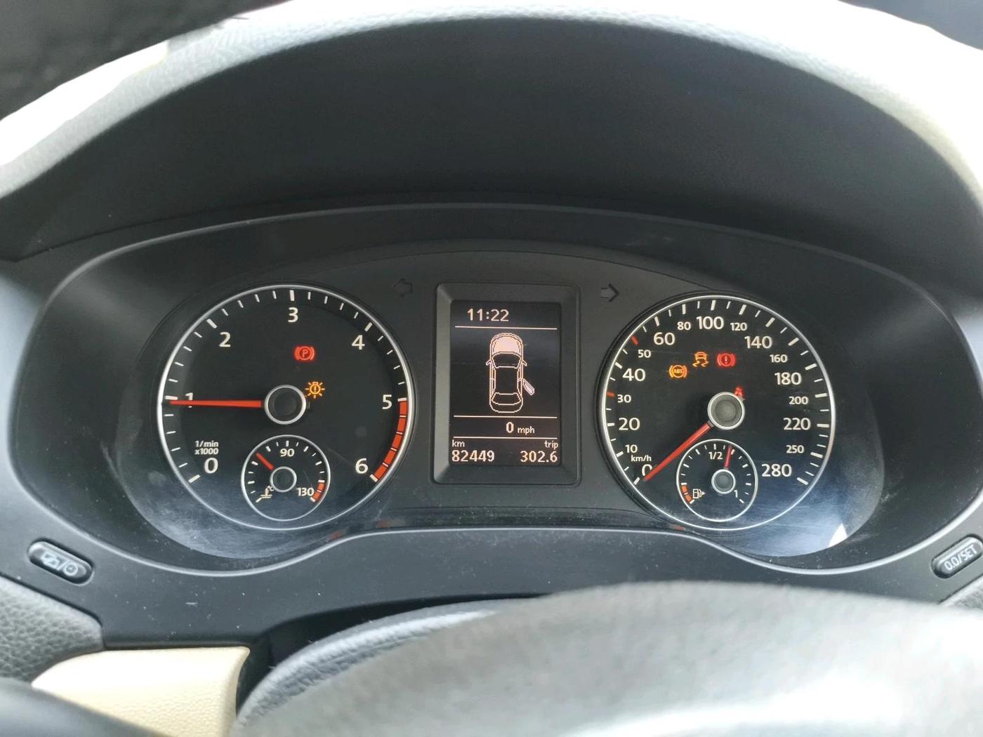 2014 Volkswagen Jetta COMFORTLINE TDI, Diesel, Manual, 82,449 km, interior