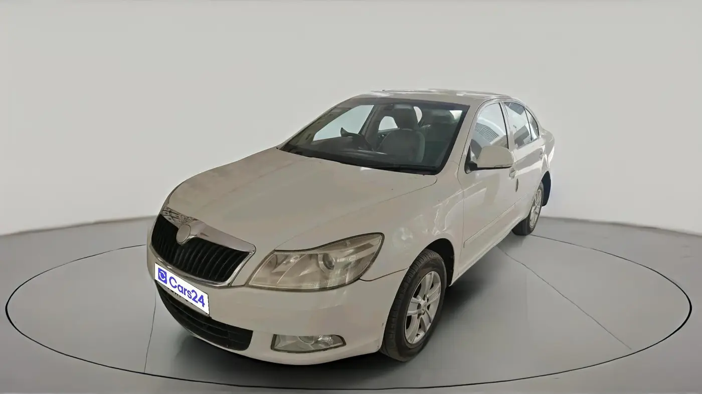 2010 Skoda Laura AMBIENTE 1.9 TDI MT, Diesel, Manual, 2,42,763 km, exterior