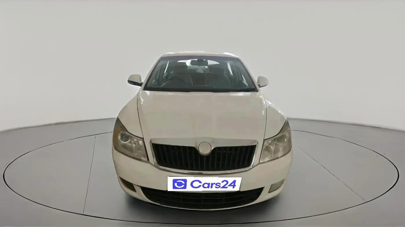 2010 Skoda Laura AMBIENTE 1.9 TDI MT, Diesel, Manual, 2,42,763 km, exterior