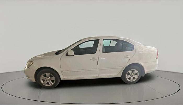 2010 Skoda Laura AMBIENTE 1.9 TDI MT, Diesel, Manual, 2,42,763 km, exterior