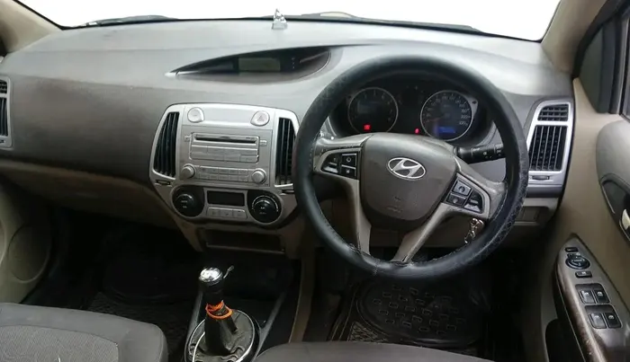 2011 Hyundai i20 SPORTZ 1.2, Petrol, Manual, 50,750 km, interior