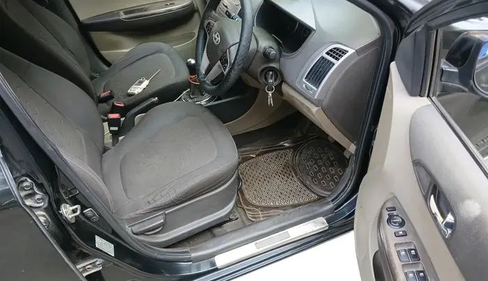 2011 Hyundai i20 SPORTZ 1.2, Petrol, Manual, 50,750 km, interior