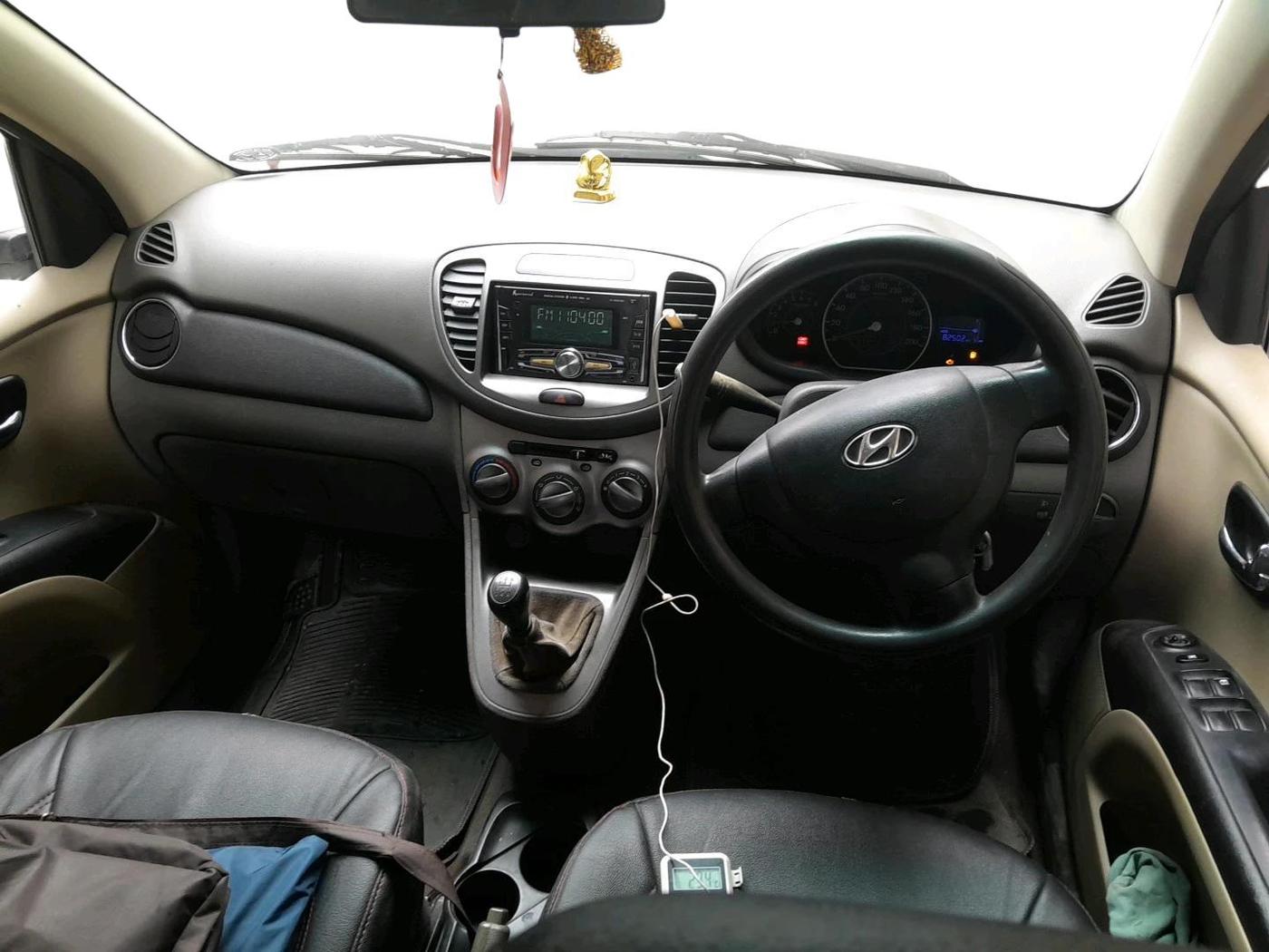 2011 Hyundai i10 MAGNA 1.2, Petrol, Manual, 82,502 km, interior