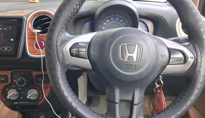 2015 Honda Mobilio 1.5L I-VTEC V, Petrol, Manual, 1,29,764 km, interior