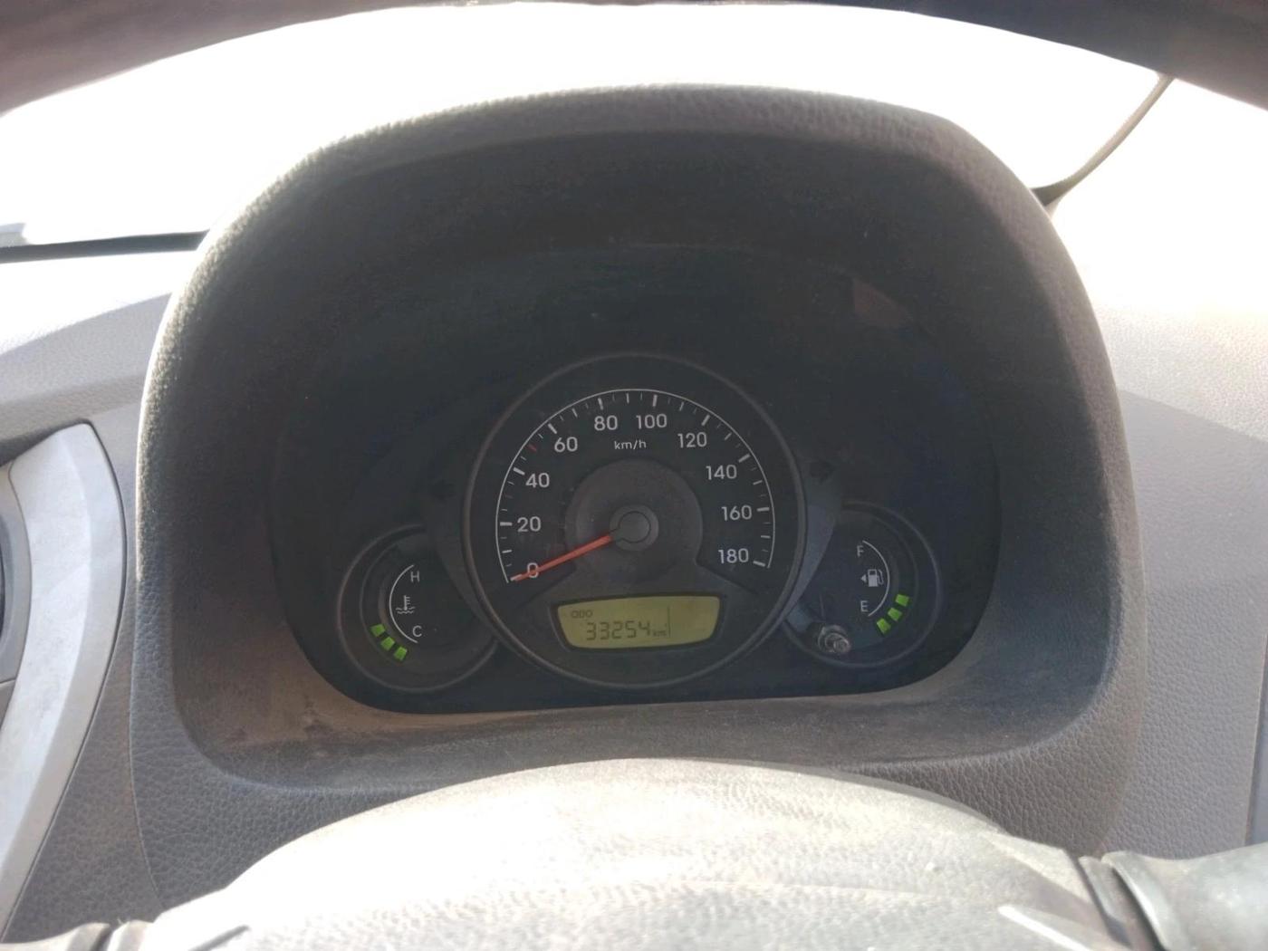 2015 Hyundai Eon ERA +, Petrol, Manual, 33,500 km, interior