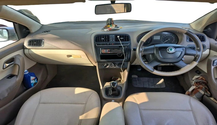 2012 Skoda Rapid AMBITION 1.6 TDI CR MT, Diesel, Manual, 1,25,553 km, interior