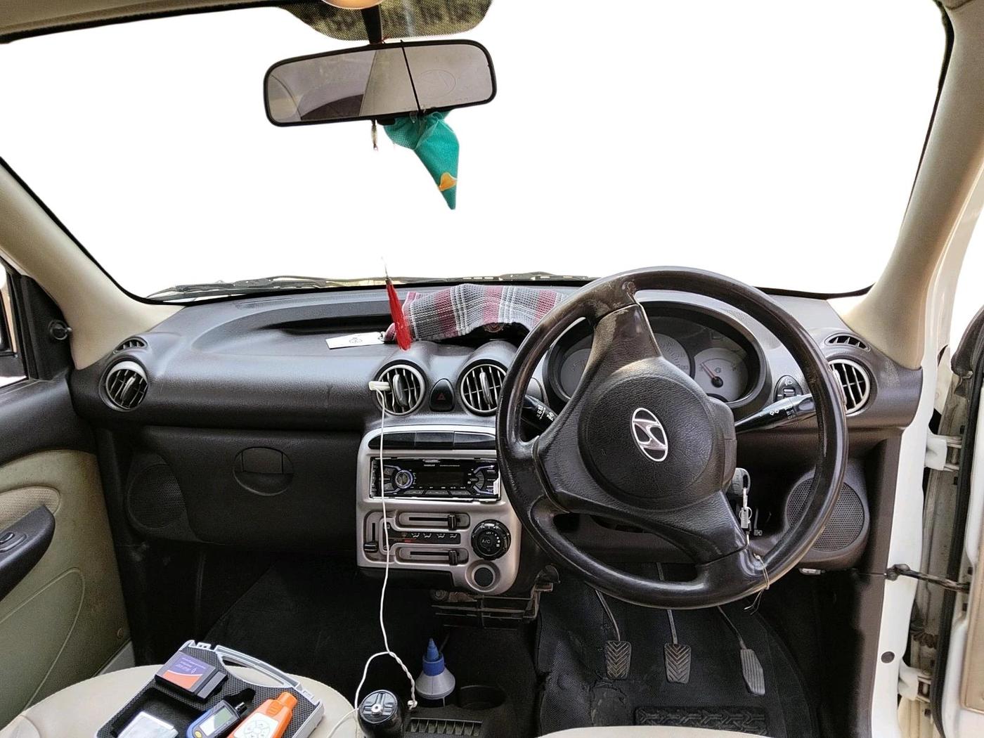 2013 Hyundai Santro Xing GLS PLUS AUDIO, Petrol, Manual, 81,013 km, interior