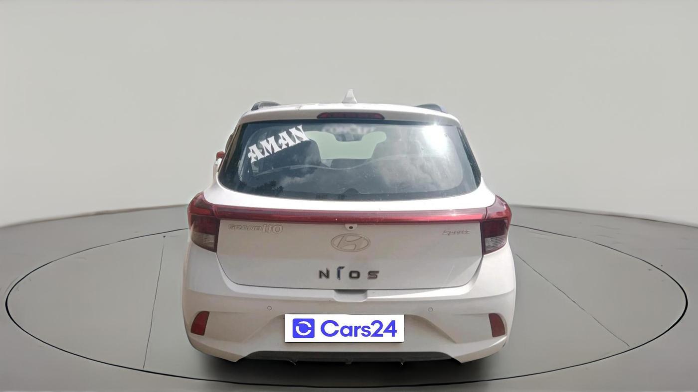 2024 Hyundai GRAND I10 NIOS SPORTZ AMT 1.2 KAPPA VTVT, CNG, Automatic, 26,611 km, exterior