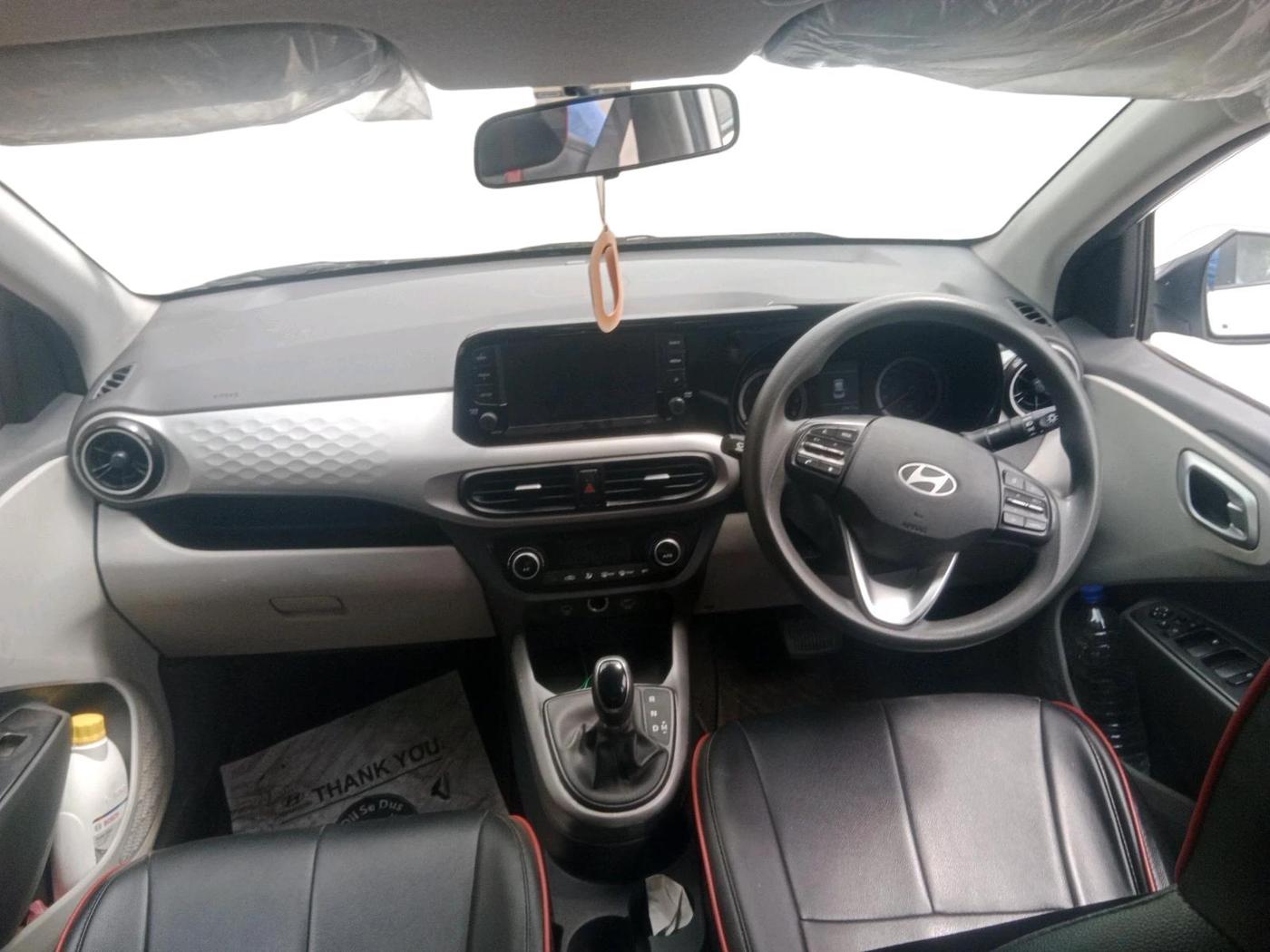 2024 Hyundai GRAND I10 NIOS SPORTZ AMT 1.2 KAPPA VTVT, CNG, Automatic, 26,611 km, interior