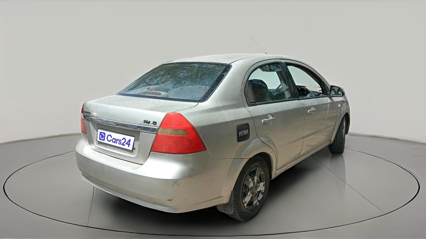 2011 Chevrolet Aveo LS 1.4, CNG, Manual, 1,94,896 km, exterior