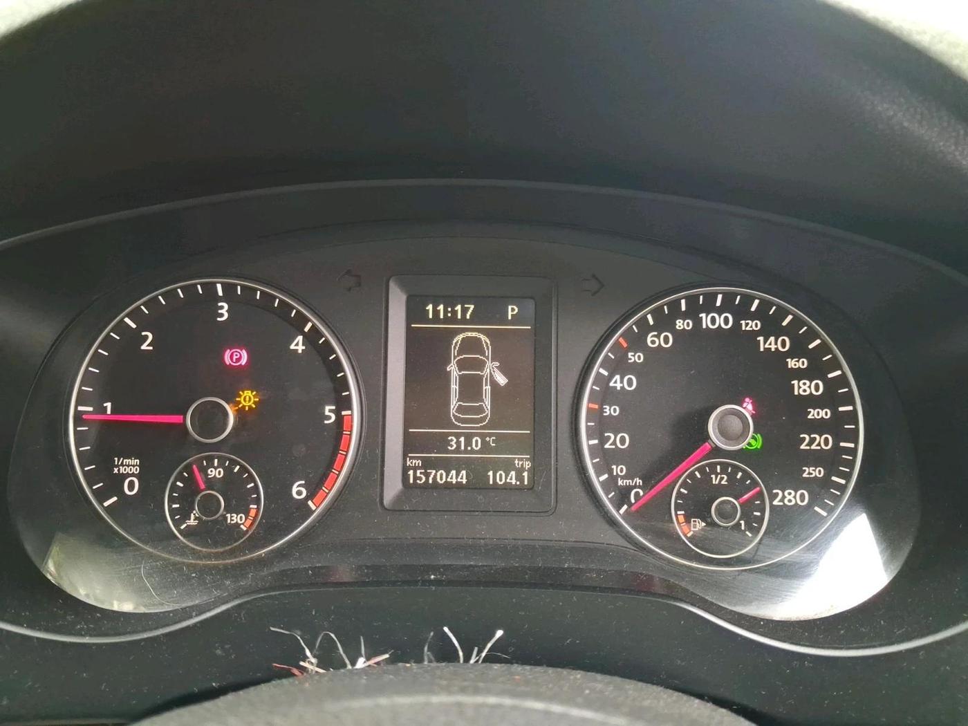 2014 Volkswagen Jetta HIGHLINE TDI AT, Diesel, Automatic, 1,57,044 km, interior