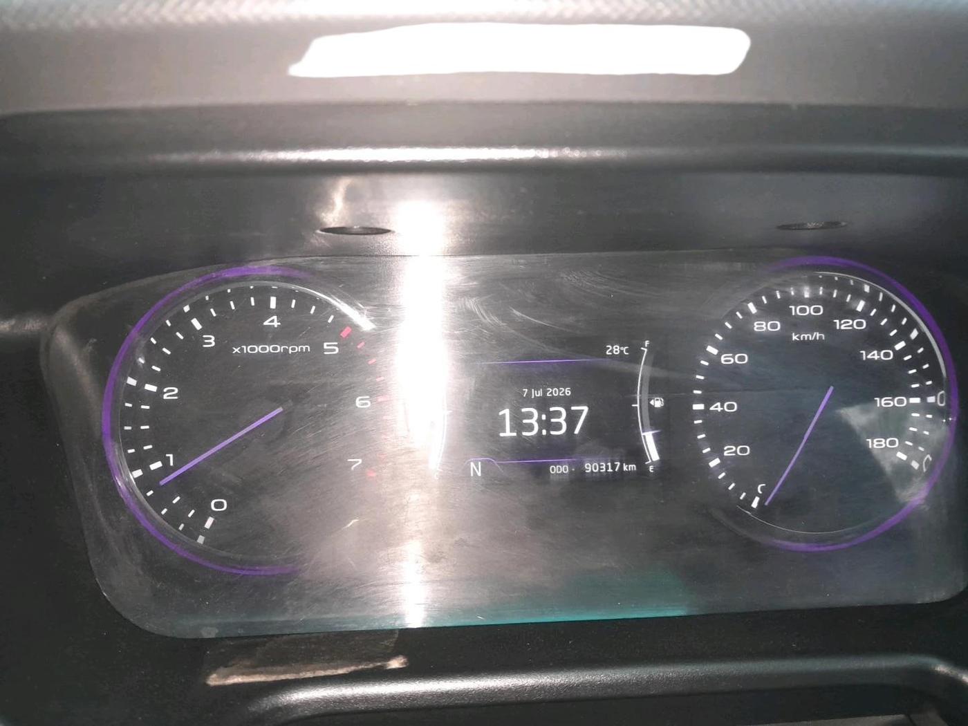 2018 Mahindra MARAZZO M8 7 STR, Diesel, Manual, 90,317 km, interior