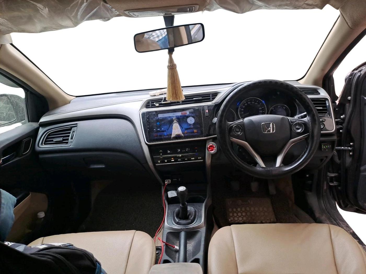 2019 Honda City 1.5L I-VTEC V MT, CNG, Manual, 86,823 km, interior