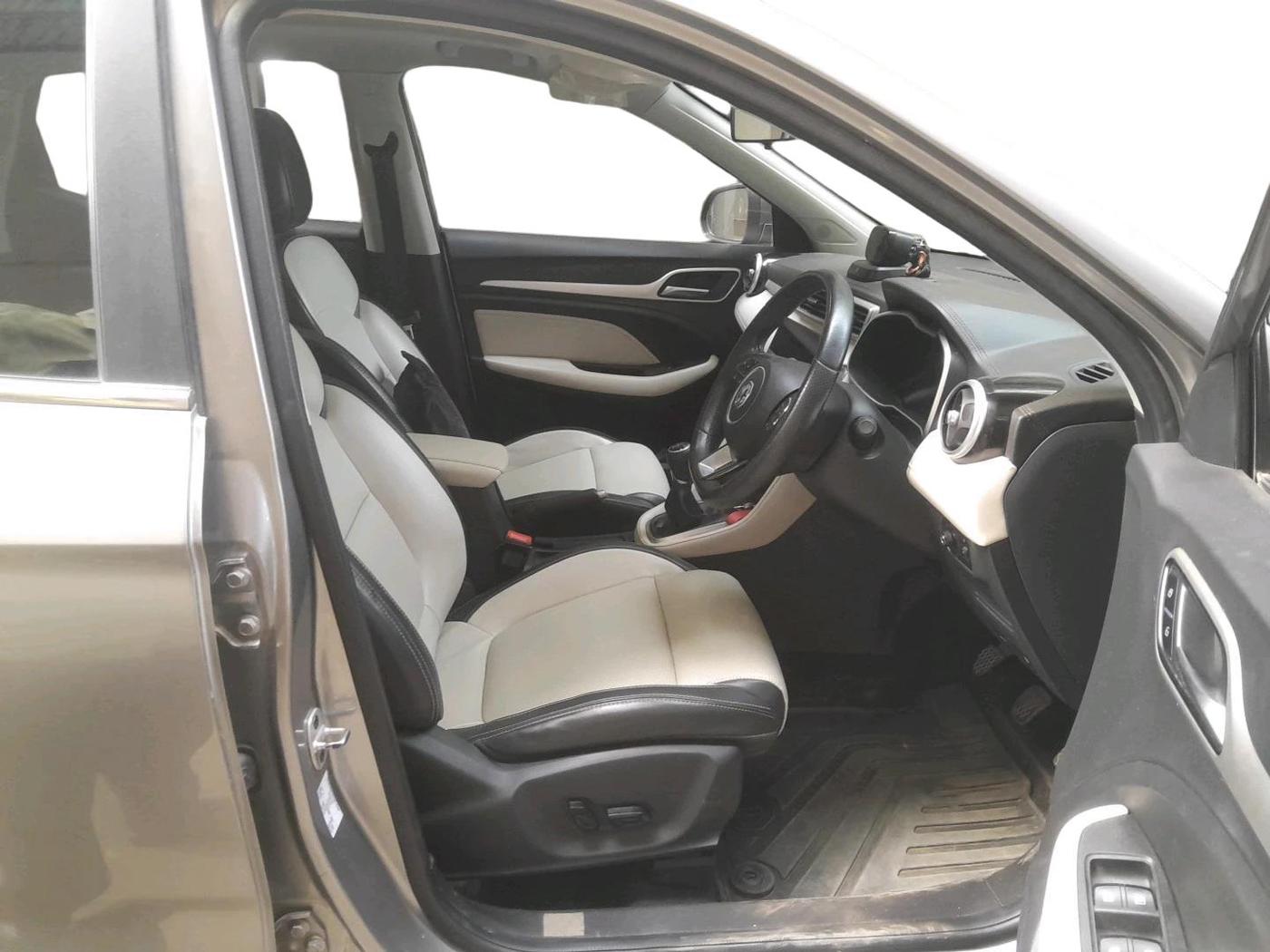2022 MG ASTOR SHARP 1.5 MT, Petrol, Manual, 36,194 km, interior