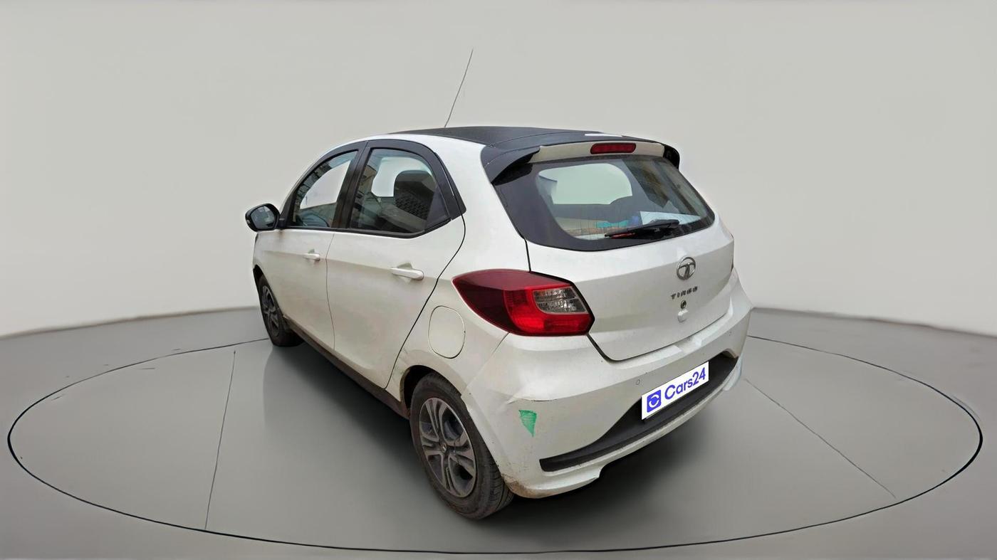2020 Tata Tiago XZ PETROL, CNG, Manual, 80,270 km, exterior