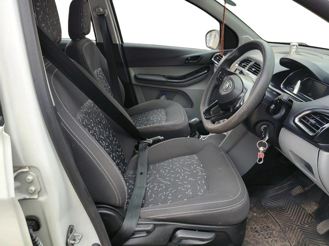 2020 Tata Tiago XZ PETROL, CNG, Manual, 80,270 km, interior