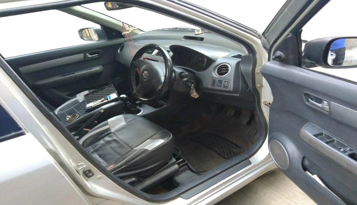 2009 Maruti Swift VDI, Diesel, Manual, 1,23,924 km, interior