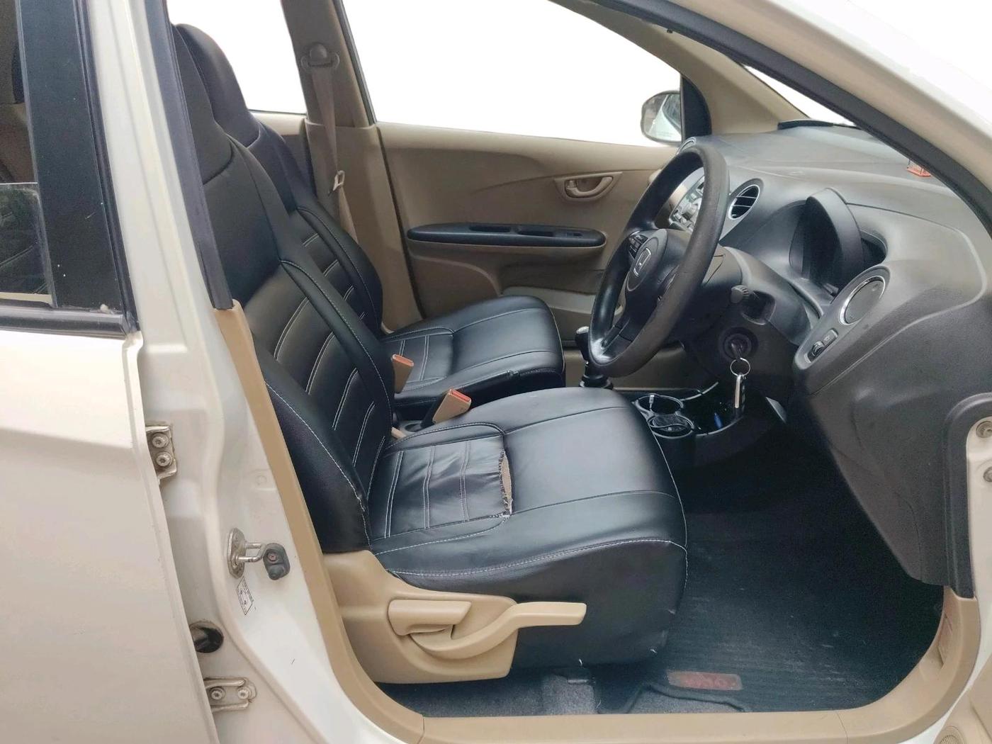 2015 Honda Brio S MT, CNG, Manual, 73,450 km, interior