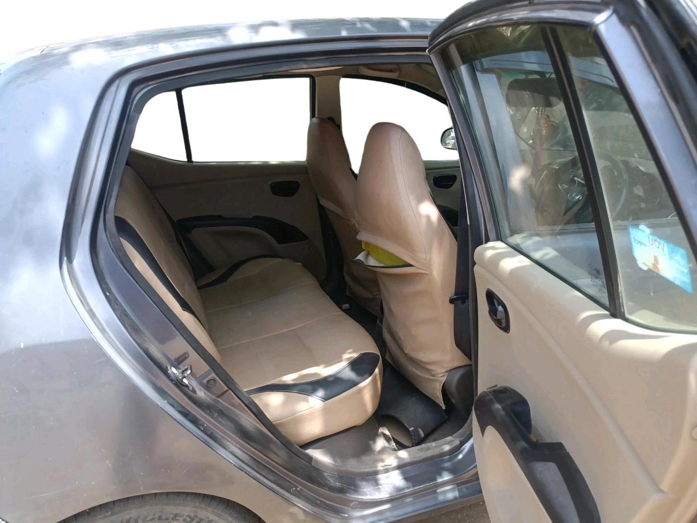 2014 Hyundai i10 MAGNA 1.1, CNG, Manual, 82,487 km, interior