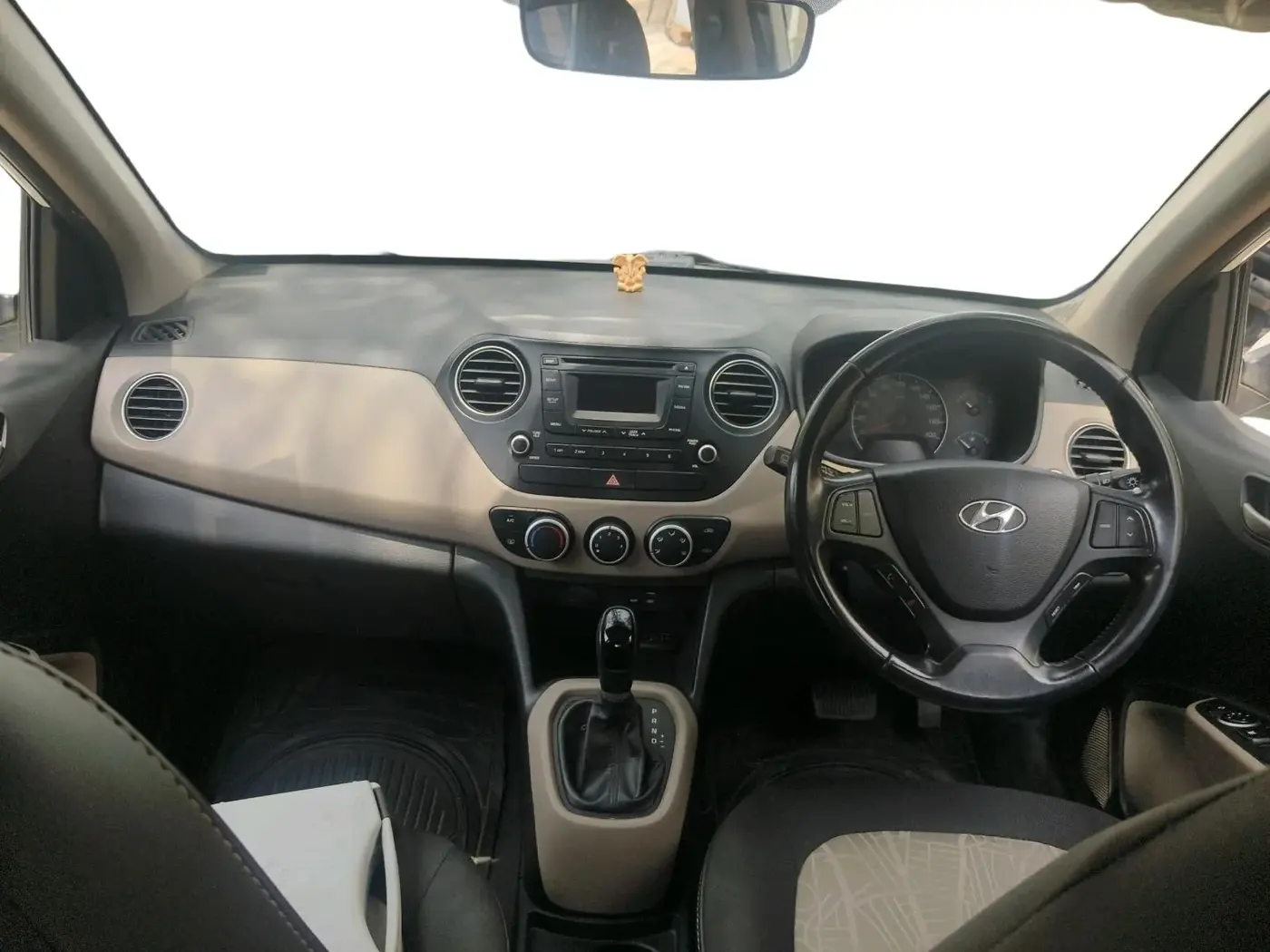 2015 Hyundai Grand i10 ASTA AT 1.2 KAPPA VTVT, Petrol, Automatic, 47,657 km, interior