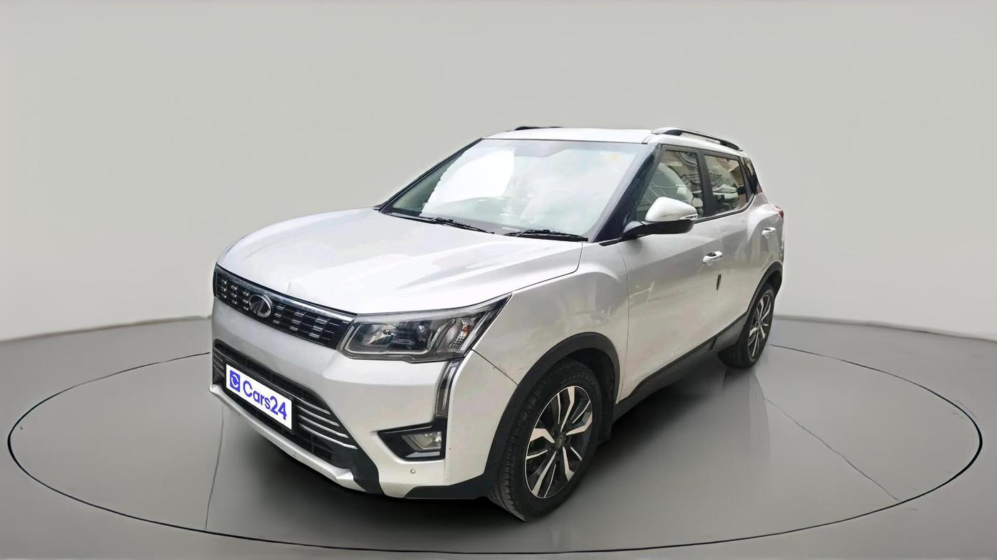 2021 Mahindra XUV300 W8 (O) 1.2 PETROL, Petrol, Manual, 35,551 km, exterior