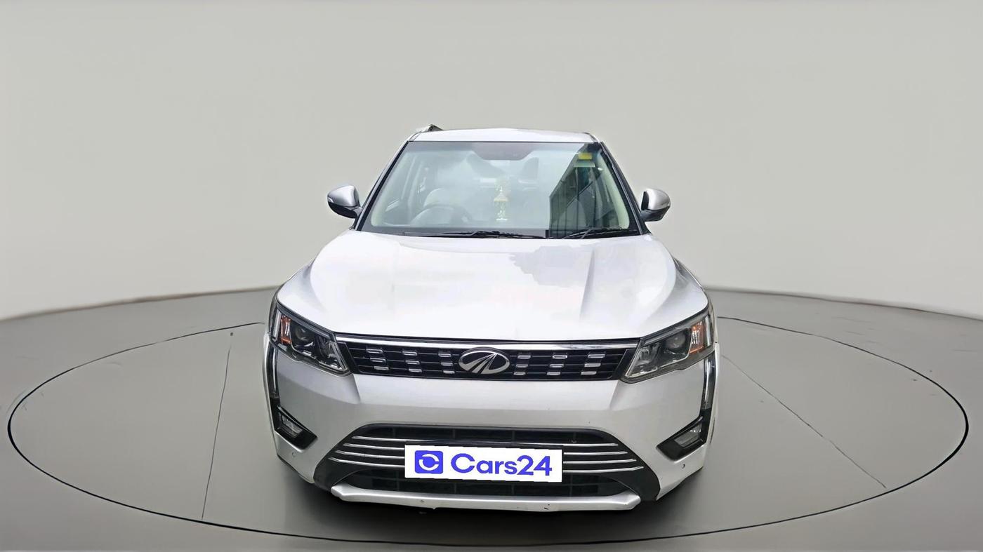2021 Mahindra XUV300 W8 (O) 1.2 PETROL, Petrol, Manual, 35,551 km, exterior