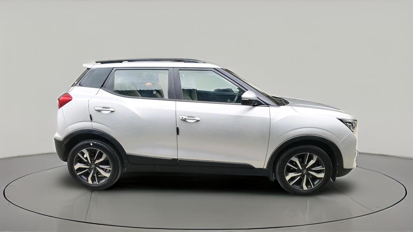 2021 Mahindra XUV300 W8 (O) 1.2 PETROL, Petrol, Manual, 35,551 km, exterior
