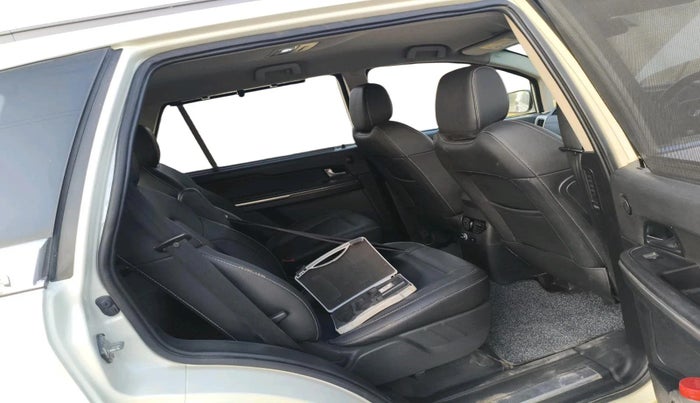 2017 Tata Hexa XTA 4X2 6 STR, Diesel, Automatic, 1,86,491 km, interior