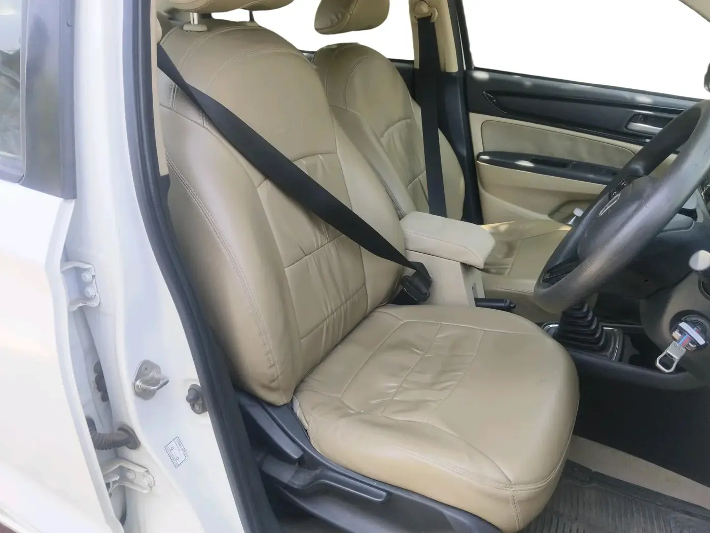2019 Honda Amaze 1.2L I-VTEC S, CNG, Manual, 65,606 km, interior